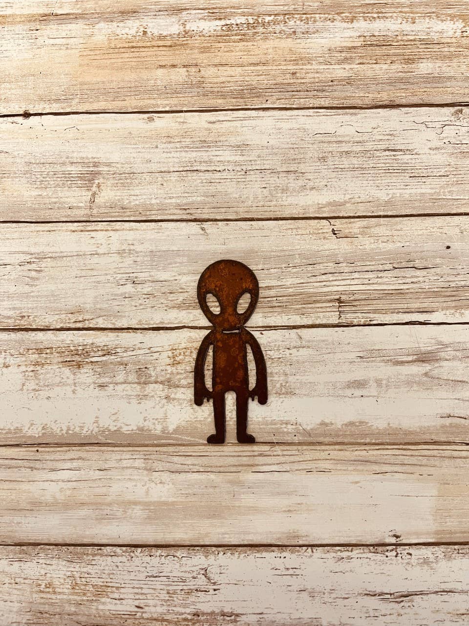 Alien Full Body Rustic Metal Magnet